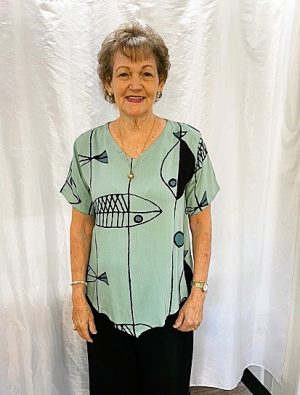 Top With Sleeves And V-shaped Hem [sz:xs Col:greenfish]